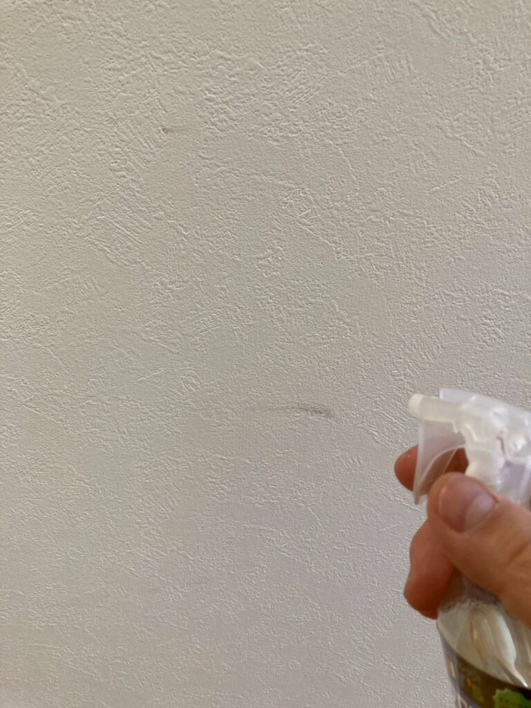 壁紙の汚れ落とし